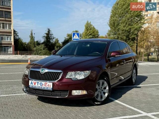 Красный Шкода Суперб, объемом двигателя 1.8 л и пробегом 183 тыс. км за 8800 $, фото 4 на Automoto.ua