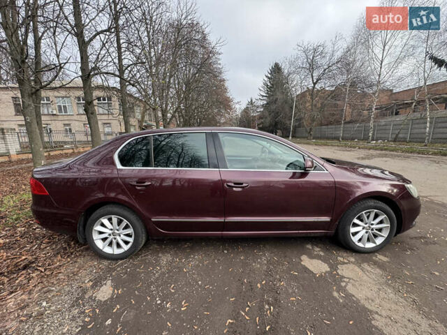 Червоний Шкода Суперб, об'ємом двигуна 1.97 л та пробігом 292 тис. км за 7999 $, фото 3 на Automoto.ua