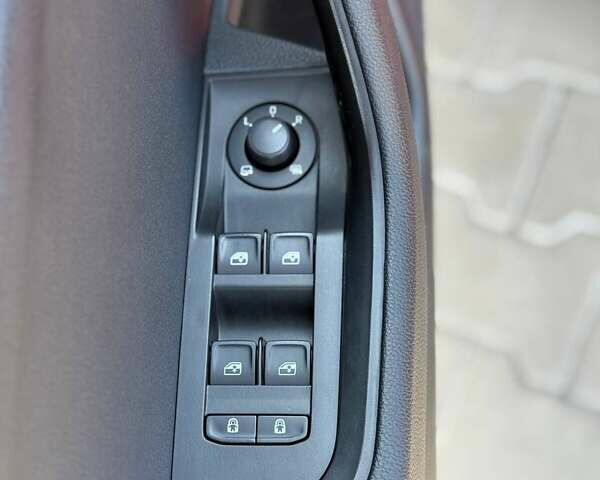 Красный Шкода Суперб, объемом двигателя 1.97 л и пробегом 218 тыс. км за 17900 $, фото 41 на Automoto.ua