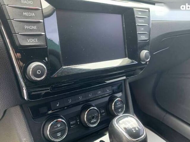 Шкода Суперб, об'ємом двигуна 2 л та пробігом 259 тис. км за 16300 $, фото 10 на Automoto.ua