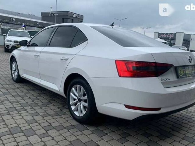 Шкода Суперб, об'ємом двигуна 2 л та пробігом 259 тис. км за 16300 $, фото 4 на Automoto.ua