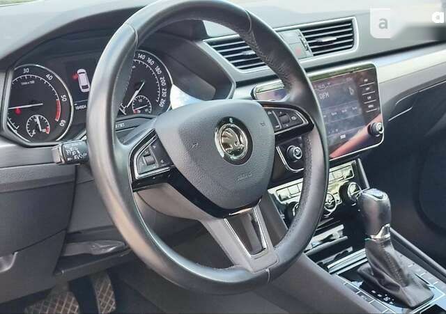 Шкода Суперб, об'ємом двигуна 2 л та пробігом 245 тис. км за 26500 $, фото 19 на Automoto.ua