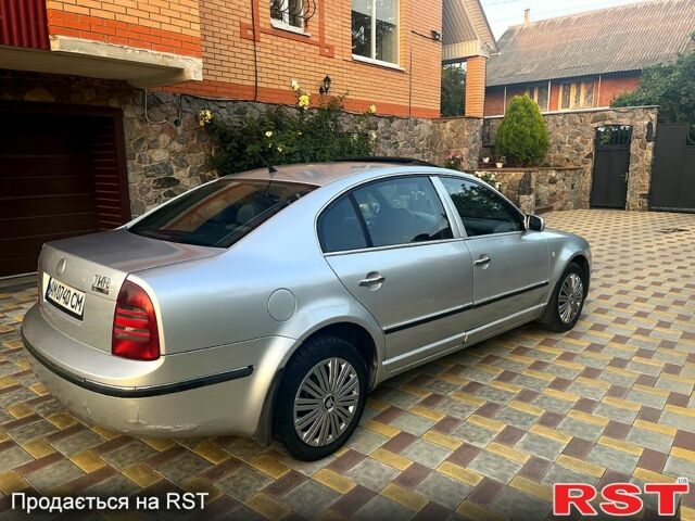 Шкода Суперб, объемом двигателя 1.9 л и пробегом 300 тыс. км за 3750 $, фото 3 на Automoto.ua