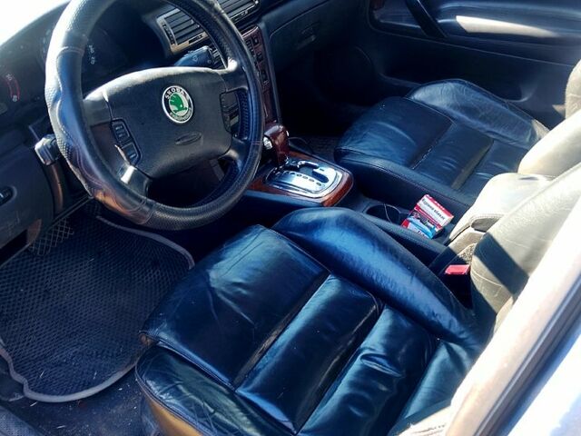 Шкода Суперб, объемом двигателя 2.5 л и пробегом 0 тыс. км за 1500 $, фото 3 на Automoto.ua