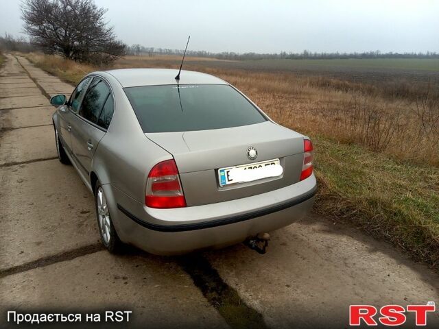 Шкода Суперб, об'ємом двигуна 2 л та пробігом 290 тис. км за 6800 $, фото 3 на Automoto.ua