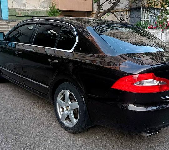 Шкода Суперб, объемом двигателя 1.8 л и пробегом 128 тыс. км за 11000 $, фото 1 на Automoto.ua
