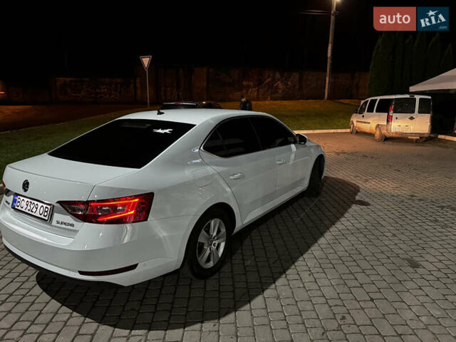 Шкода Суперб, объемом двигателя 1.6 л и пробегом 162 тыс. км за 13900 $, фото 6 на Automoto.ua