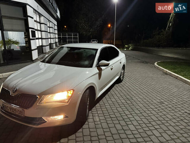 Шкода Суперб, объемом двигателя 1.6 л и пробегом 162 тыс. км за 13900 $, фото 5 на Automoto.ua