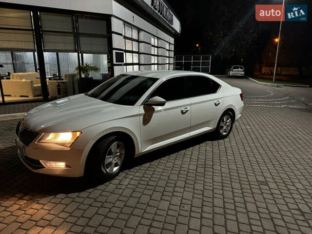 Шкода Суперб, объемом двигателя 1.6 л и пробегом 162 тыс. км за 13900 $, фото 8 на Automoto.ua