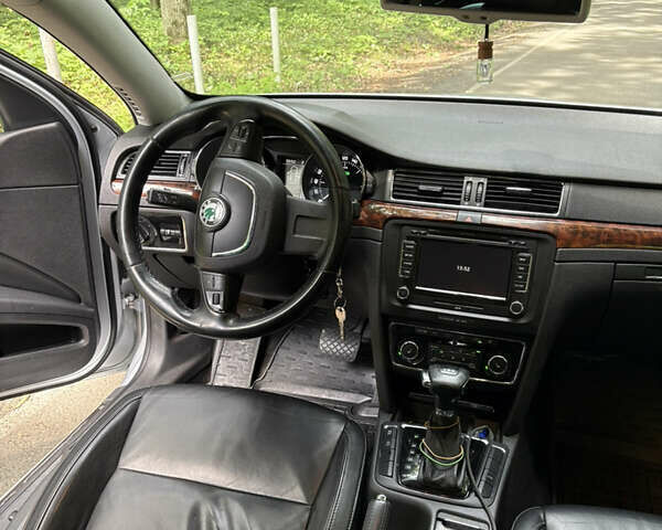 Шкода Суперб, объемом двигателя 2 л и пробегом 270 тыс. км за 7700 $, фото 6 на Automoto.ua