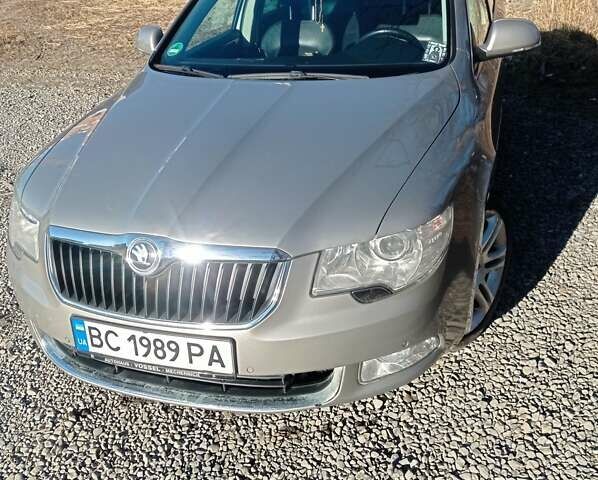 Шкода Суперб, об'ємом двигуна 2 л та пробігом 250 тис. км за 8500 $, фото 1 на Automoto.ua