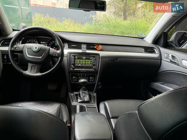 Шкода Суперб, объемом двигателя 2 л и пробегом 278 тыс. км за 12000 $, фото 3 на Automoto.ua