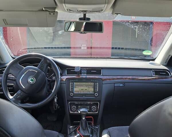 Шкода Суперб, объемом двигателя 2 л и пробегом 260 тыс. км за 11099 $, фото 5 на Automoto.ua