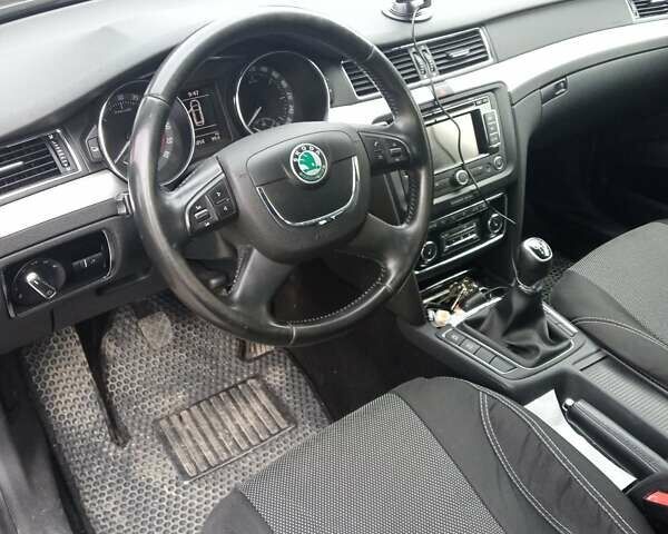 Шкода Суперб, об'ємом двигуна 1.97 л та пробігом 230 тис. км за 11300 $, фото 4 на Automoto.ua