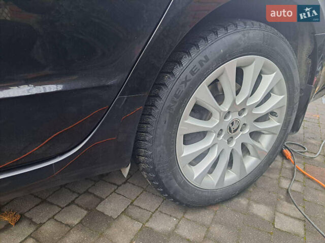 Шкода Суперб, объемом двигателя 2 л и пробегом 257 тыс. км за 11850 $, фото 3 на Automoto.ua