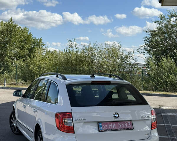 Шкода Суперб 2014 в Днепре (Днепропетровске) на Automoto.ua Шкода Суперб, объемом двигателя 2 л и пробегом 193 тыс. км за 14999 $, фото 2 на Automoto.ua