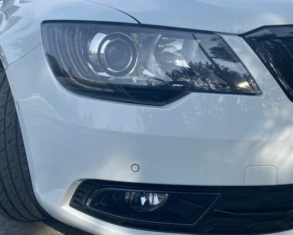 Шкода Суперб, объемом двигателя 2 л и пробегом 322 тыс. км за 14500 $, фото 4 на Automoto.ua