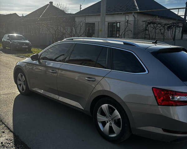 Шкода Суперб, объемом двигателя 0 л и пробегом 270 тыс. км за 13700 $, фото 5 на Automoto.ua