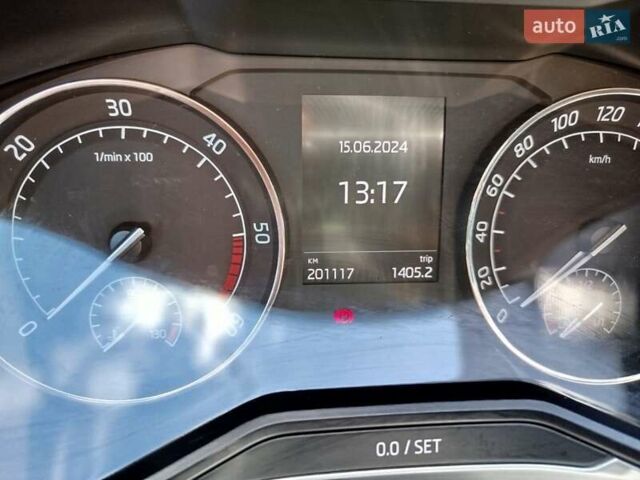 Шкода Суперб, объемом двигателя 0 л и пробегом 201 тыс. км за 16000 $, фото 1 на Automoto.ua