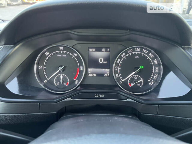 Шкода Суперб, объемом двигателя 2 л и пробегом 270 тыс. км за 17900 $, фото 16 на Automoto.ua