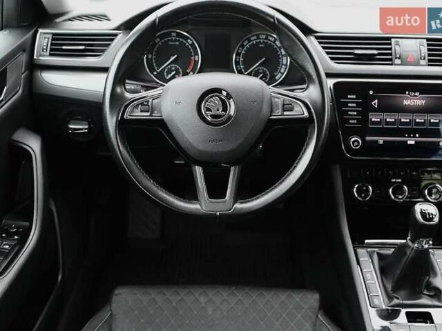 Шкода Суперб, объемом двигателя 2 л и пробегом 397 тыс. км за 13900 $, фото 18 на Automoto.ua