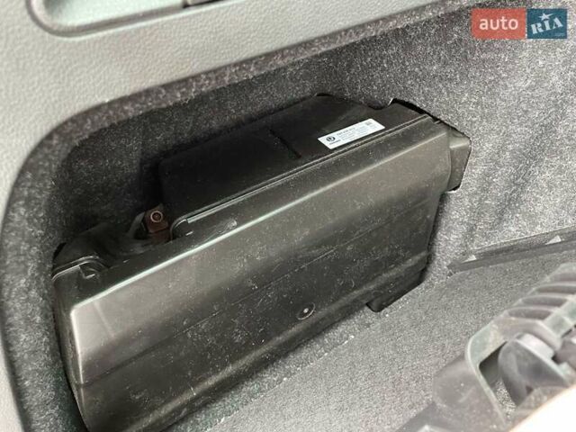 Шкода Суперб, объемом двигателя 2 л и пробегом 175 тыс. км за 29999 $, фото 32 на Automoto.ua