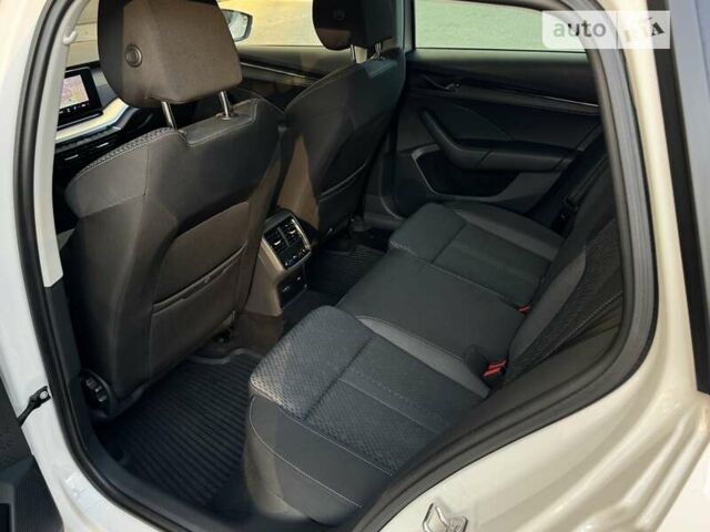 Шкода Суперб, об'ємом двигуна 2 л та пробігом 214 тис. км за 19999 $, фото 65 на Automoto.ua