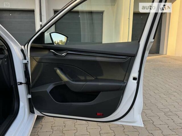 Шкода Суперб, об'ємом двигуна 2 л та пробігом 214 тис. км за 19999 $, фото 76 на Automoto.ua