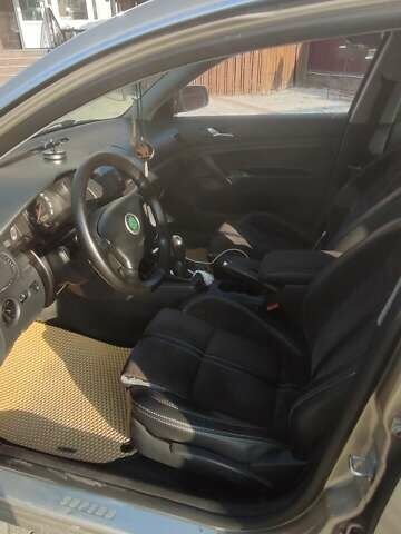 Шкода Суперб, объемом двигателя 1.78 л и пробегом 287 тыс. км за 5000 $, фото 22 на Automoto.ua