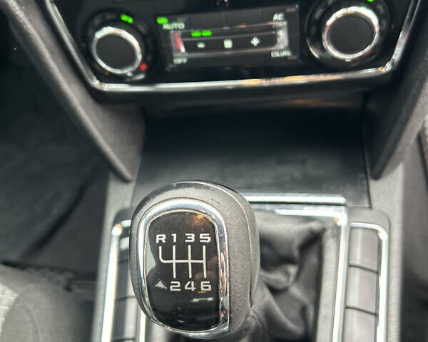Шкода Суперб, об'ємом двигуна 1.8 л та пробігом 251 тис. км за 7499 $, фото 18 на Automoto.ua
