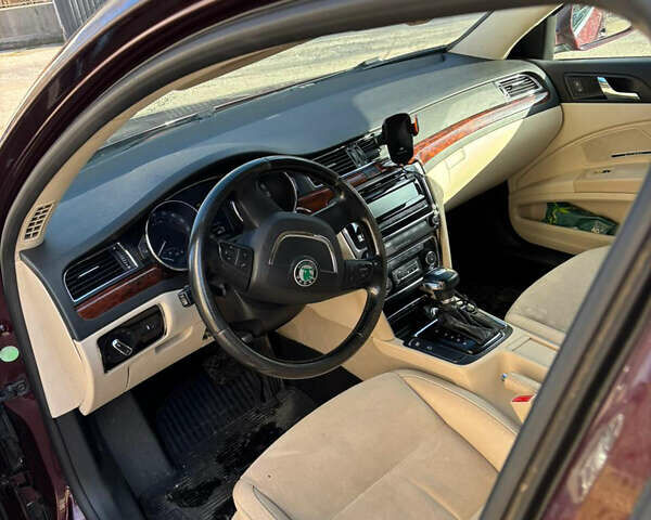 Шкода Суперб, объемом двигателя 2 л и пробегом 270 тыс. км за 4000 $, фото 7 на Automoto.ua