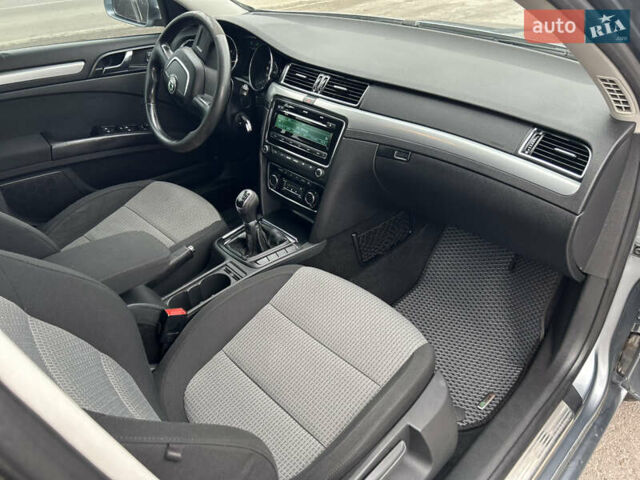 Шкода Суперб, об'ємом двигуна 1.8 л та пробігом 251 тис. км за 7499 $, фото 17 на Automoto.ua