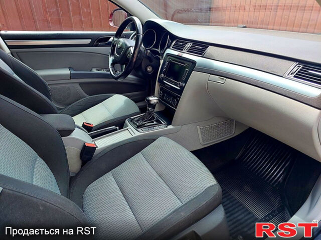 Шкода Суперб, объемом двигателя 2 л и пробегом 355 тыс. км за 8500 $, фото 9 на Automoto.ua