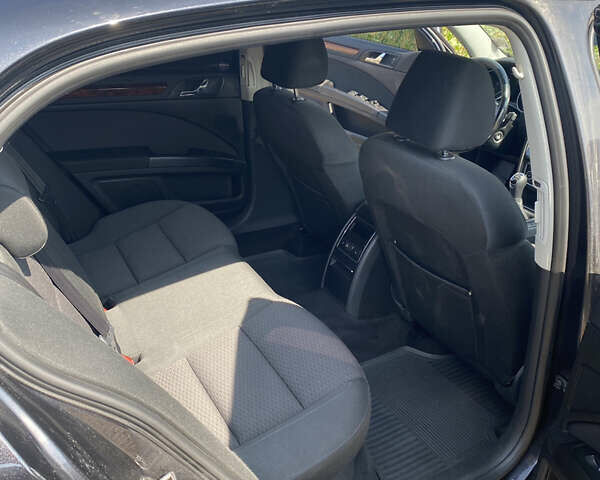 Шкода Суперб, объемом двигателя 1.8 л и пробегом 255 тыс. км за 9300 $, фото 8 на Automoto.ua