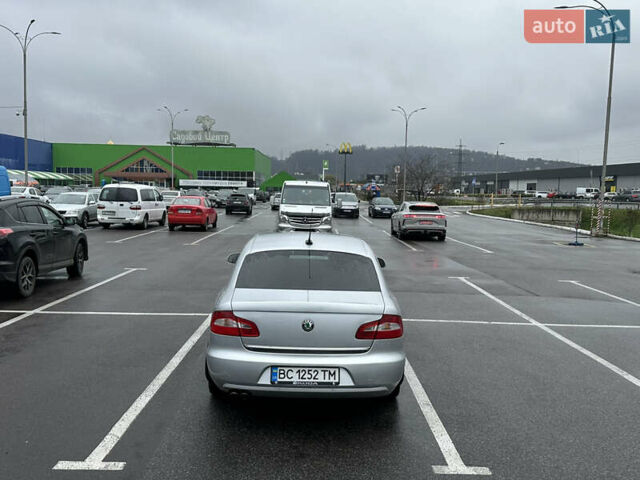 Шкода Суперб, объемом двигателя 2 л и пробегом 299 тыс. км за 8500 $, фото 13 на Automoto.ua