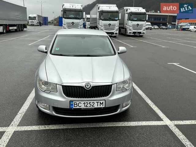 Шкода Суперб, объемом двигателя 2 л и пробегом 299 тыс. км за 8500 $, фото 4 на Automoto.ua