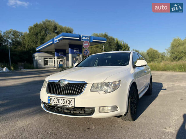 Шкода Суперб, объемом двигателя 1.8 л и пробегом 218 тыс. км за 7650 $, фото 2 на Automoto.ua