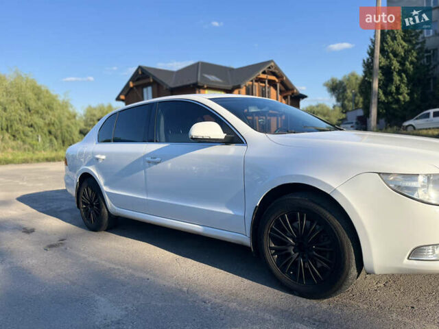 Шкода Суперб, объемом двигателя 1.8 л и пробегом 218 тыс. км за 7650 $, фото 4 на Automoto.ua
