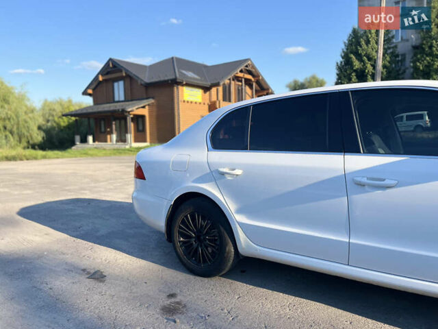 Шкода Суперб, объемом двигателя 1.8 л и пробегом 218 тыс. км за 7650 $, фото 5 на Automoto.ua