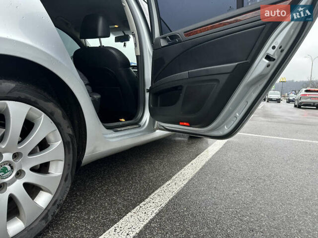 Шкода Суперб, объемом двигателя 2 л и пробегом 299 тыс. км за 8500 $, фото 25 на Automoto.ua