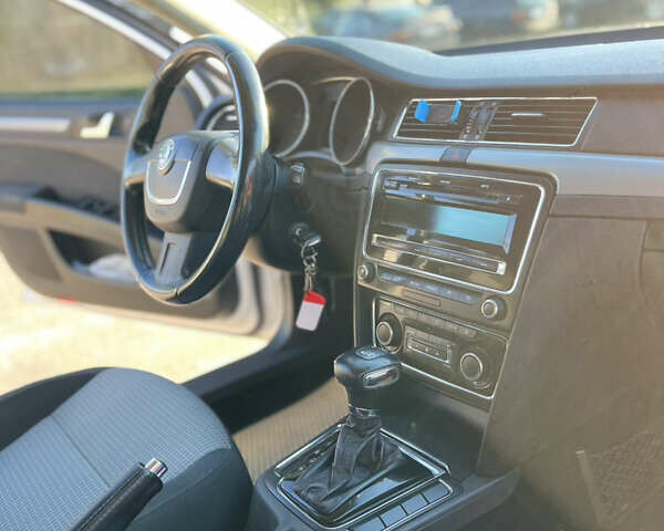 Шкода Суперб, объемом двигателя 1.8 л и пробегом 218 тыс. км за 7650 $, фото 22 на Automoto.ua