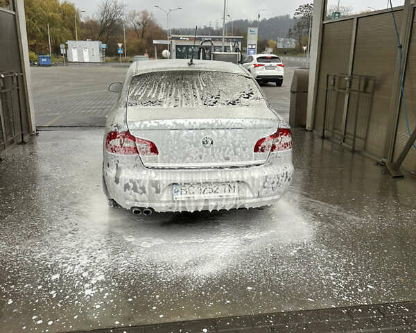 Шкода Суперб, объемом двигателя 2 л и пробегом 299 тыс. км за 8500 $, фото 1 на Automoto.ua