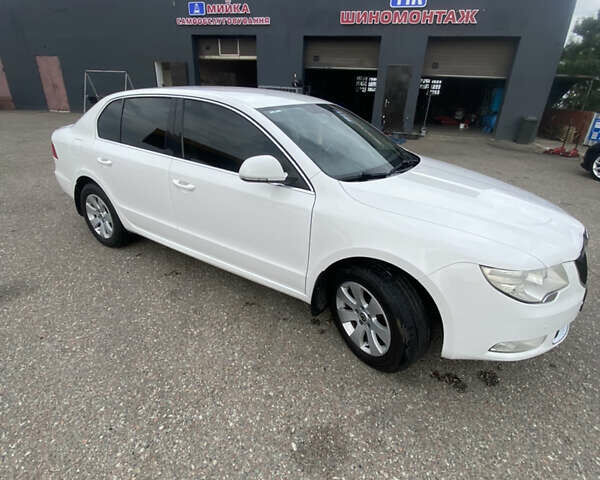 Шкода Суперб, объемом двигателя 1.8 л и пробегом 238 тыс. км за 9500 $, фото 17 на Automoto.ua