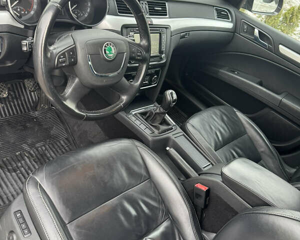 Шкода Суперб, об'ємом двигуна 2 л та пробігом 215 тис. км за 11000 $, фото 12 на Automoto.ua