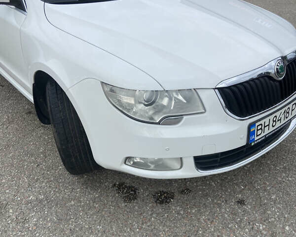 Шкода Суперб, объемом двигателя 1.8 л и пробегом 238 тыс. км за 9500 $, фото 25 на Automoto.ua