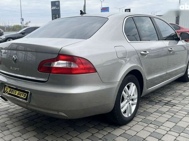 Шкода Суперб, объемом двигателя 2 л и пробегом 269 тыс. км за 10700 $, фото 6 на Automoto.ua