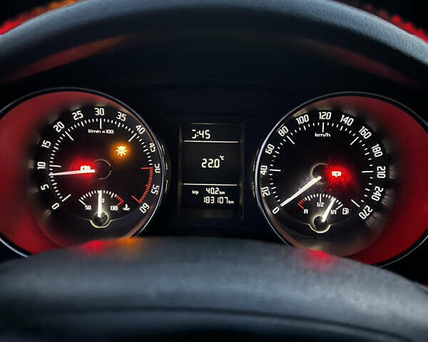 Шкода Суперб, об'ємом двигуна 1.6 л та пробігом 182 тис. км за 8400 $, фото 2 на Automoto.ua