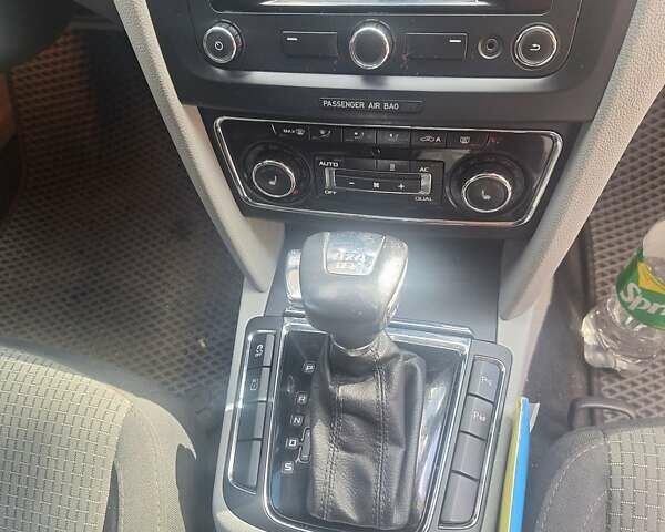 Шкода Суперб, объемом двигателя 0 л и пробегом 400 тыс. км за 10600 $, фото 5 на Automoto.ua