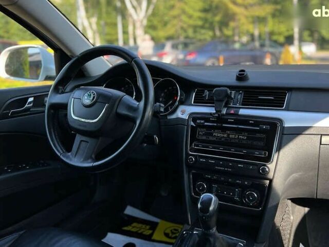 Шкода Суперб, об'ємом двигуна 1.6 л та пробігом 183 тис. км за 7999 $, фото 12 на Automoto.ua