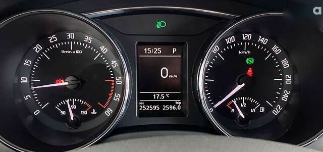 Шкода Суперб, объемом двигателя 2 л и пробегом 252 тыс. км за 10450 $, фото 15 на Automoto.ua